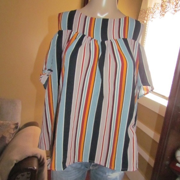 Tops - Womens large multi color striped top